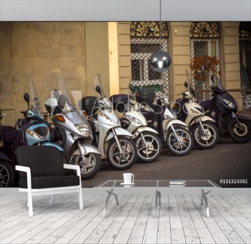 Bild på motorcycles in the streets of Italian cities